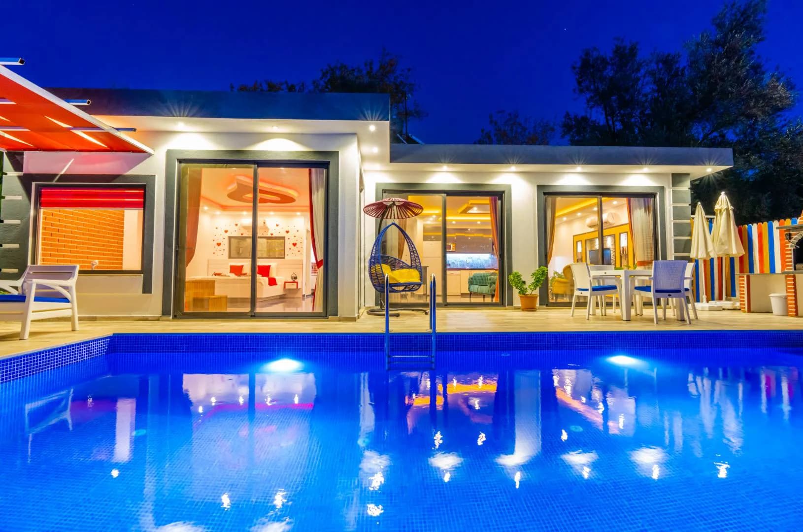 Kaş Üzümlü'de Balayı Çiftlerine Uygun, Özel Havuzlu, Konforlu Villa görsel 1