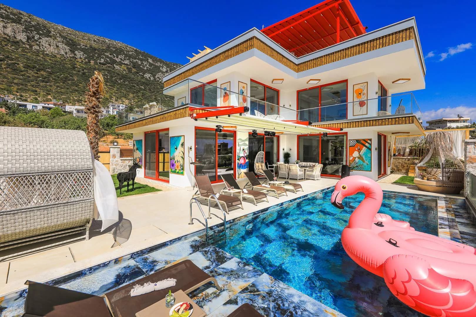 Kaş Gökçeören'de Deniz Manzaralı, Özel Havuzlu, Lüks Tasarımlı Villa görsel 2