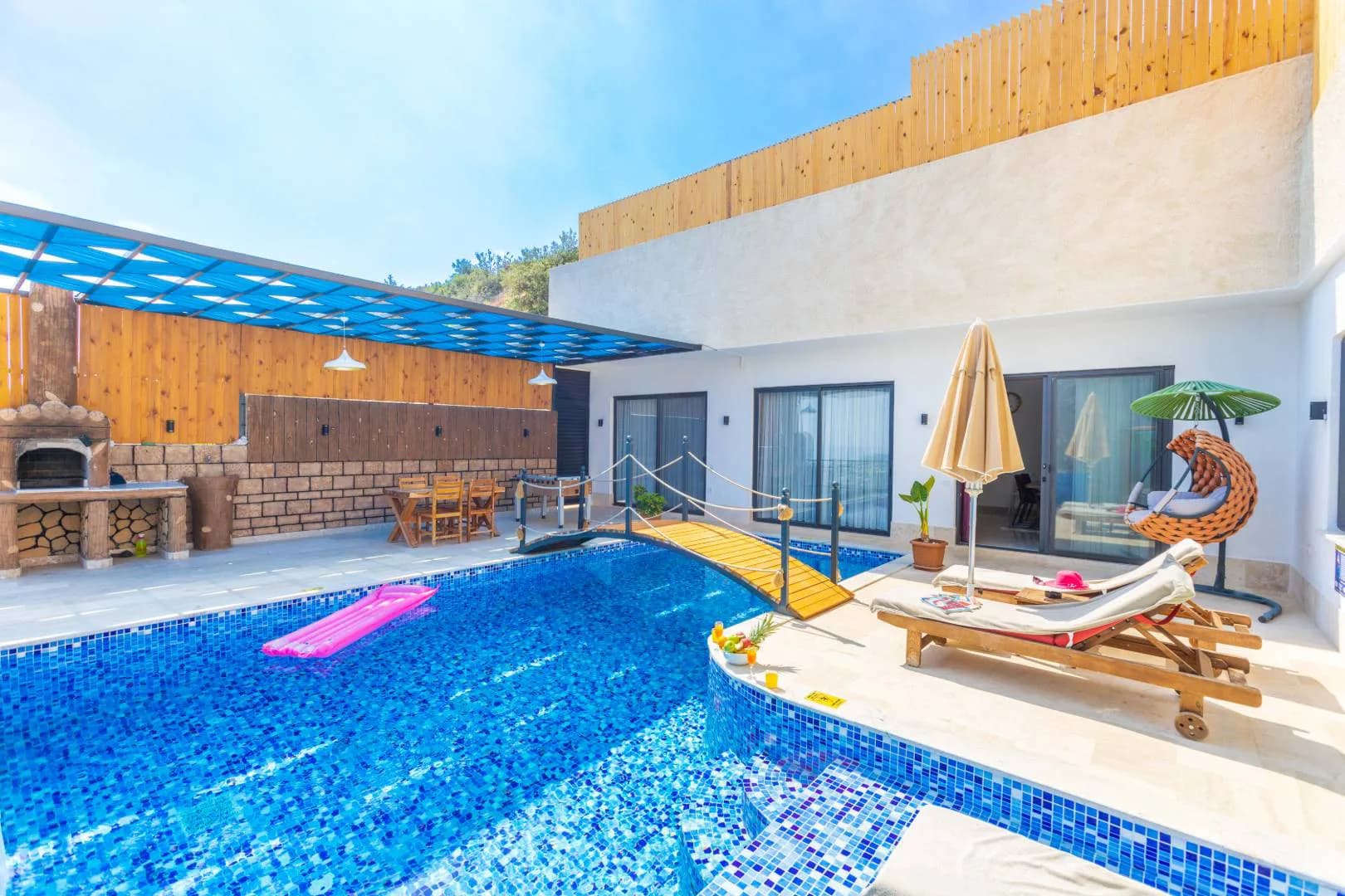 Kaş İslamlar'da Sakin Konumda, Kapalı Havuzlu, 4 Kişilik Villa görsel 3
