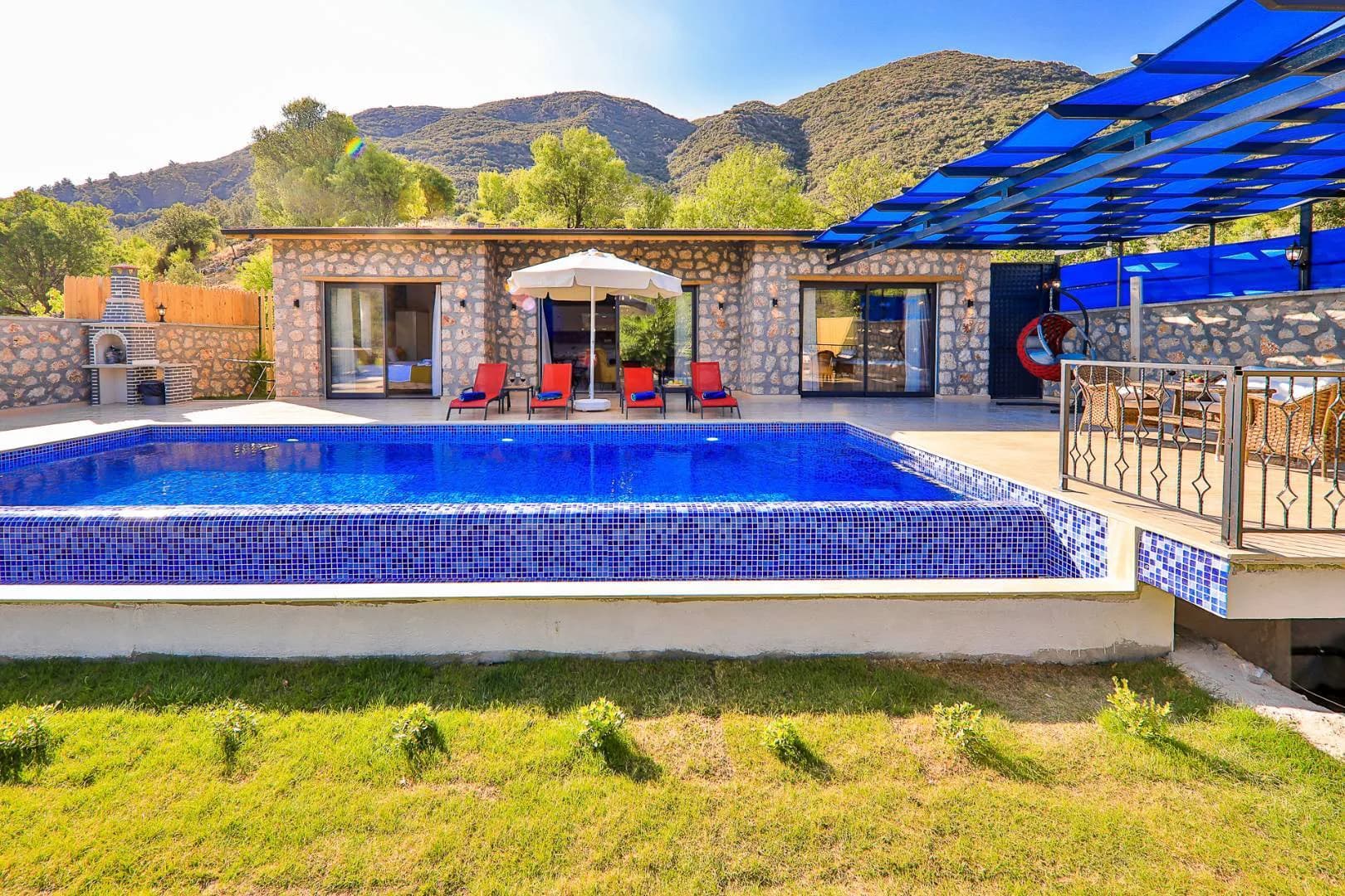 Kaş Hacıoğlan'da Muhteşem Doğa İçerisinde, Özel Havuzlu, Bahçeli Villa görsel 1