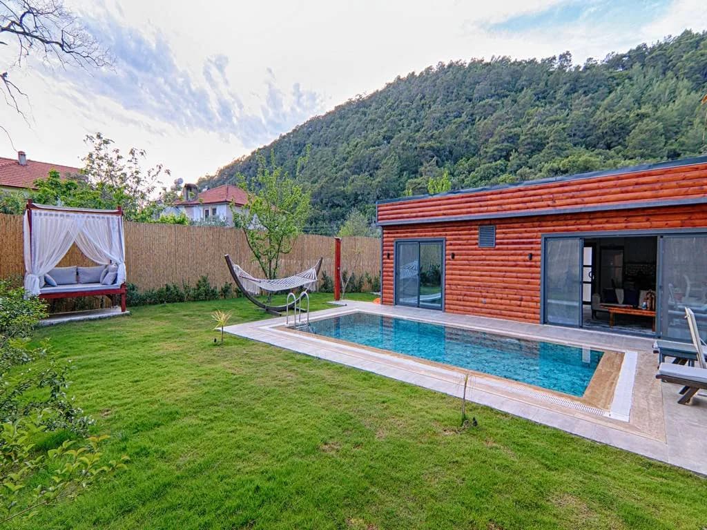 Fethiye İnlice'de Sakin Konumda, Özel Havuzlu, 4 Kişilik Villa görsel 2