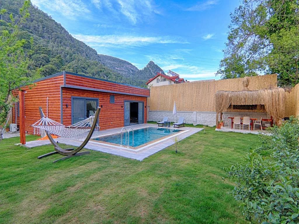 Fethiye İnlice'de Sakin Konumda, Özel Havuzlu, 4 Kişilik Villa görsel 3