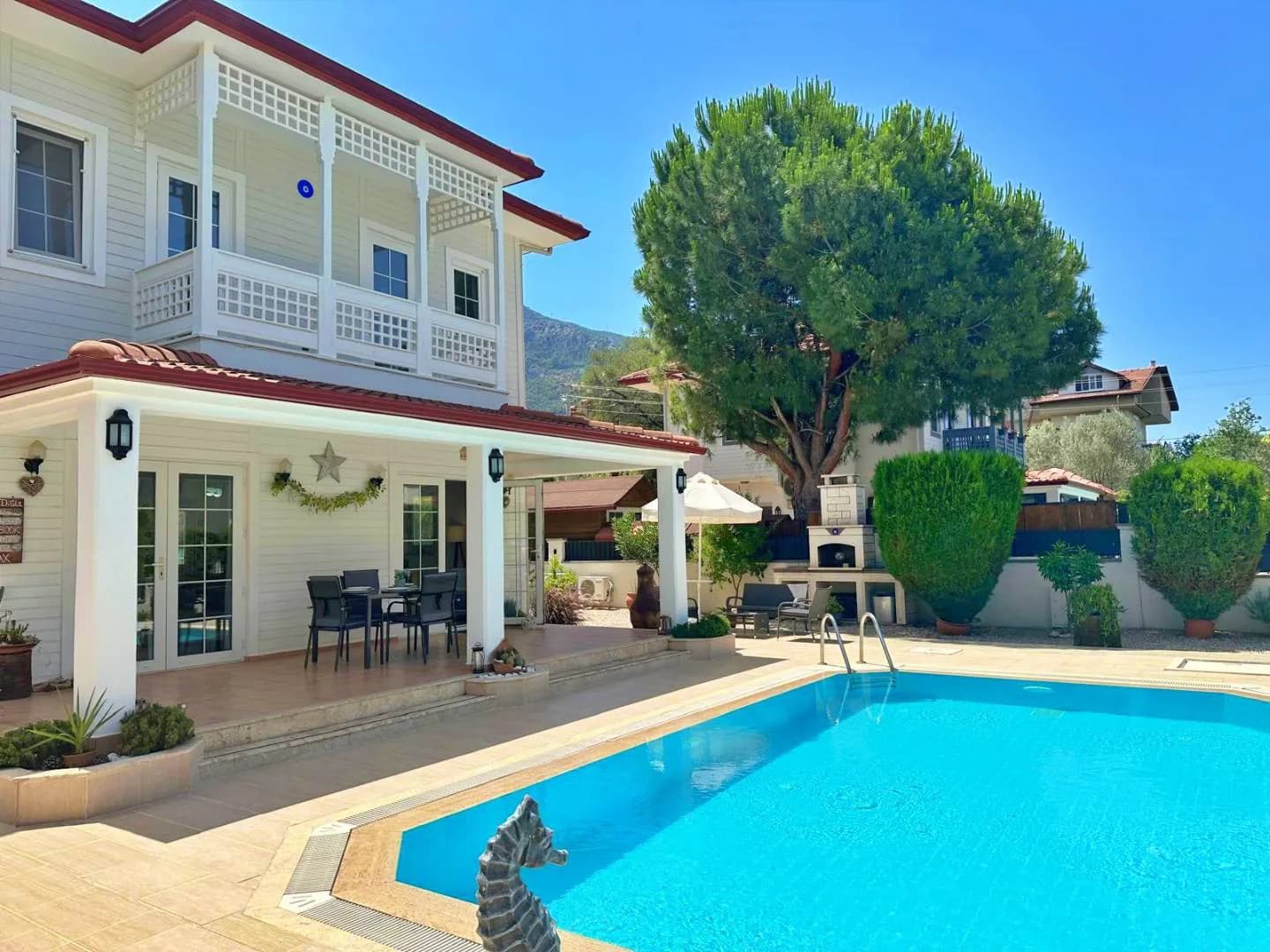 Fethiye Ölüdeniz'de Elverişli Konumda, Özel Havuzlu, 3+1 Villa görsel 1