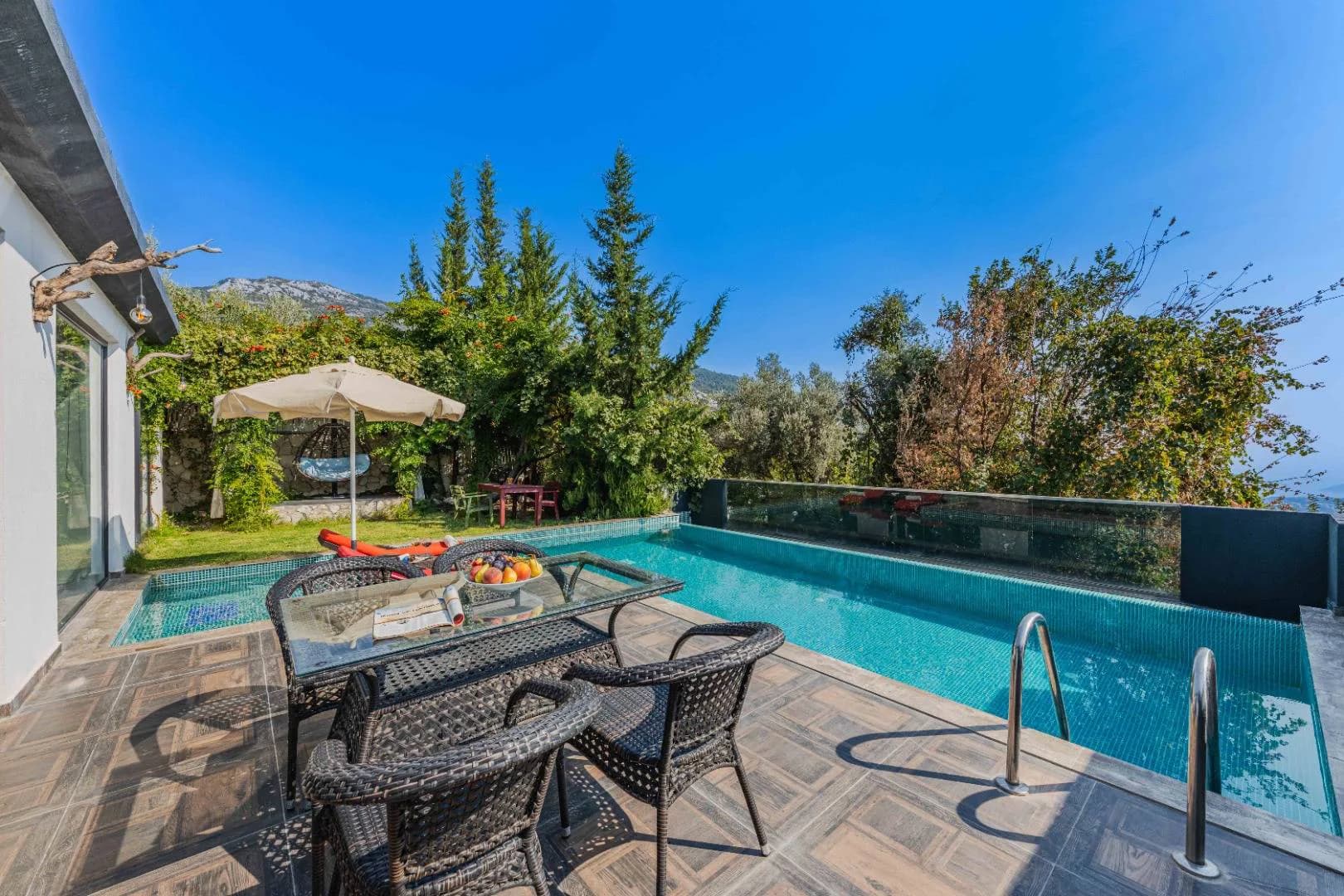 Kaş İslamlar'da Huzurlu Doğada, Isıtmalı Havuzlu, Kiralık Villa görsel 2
