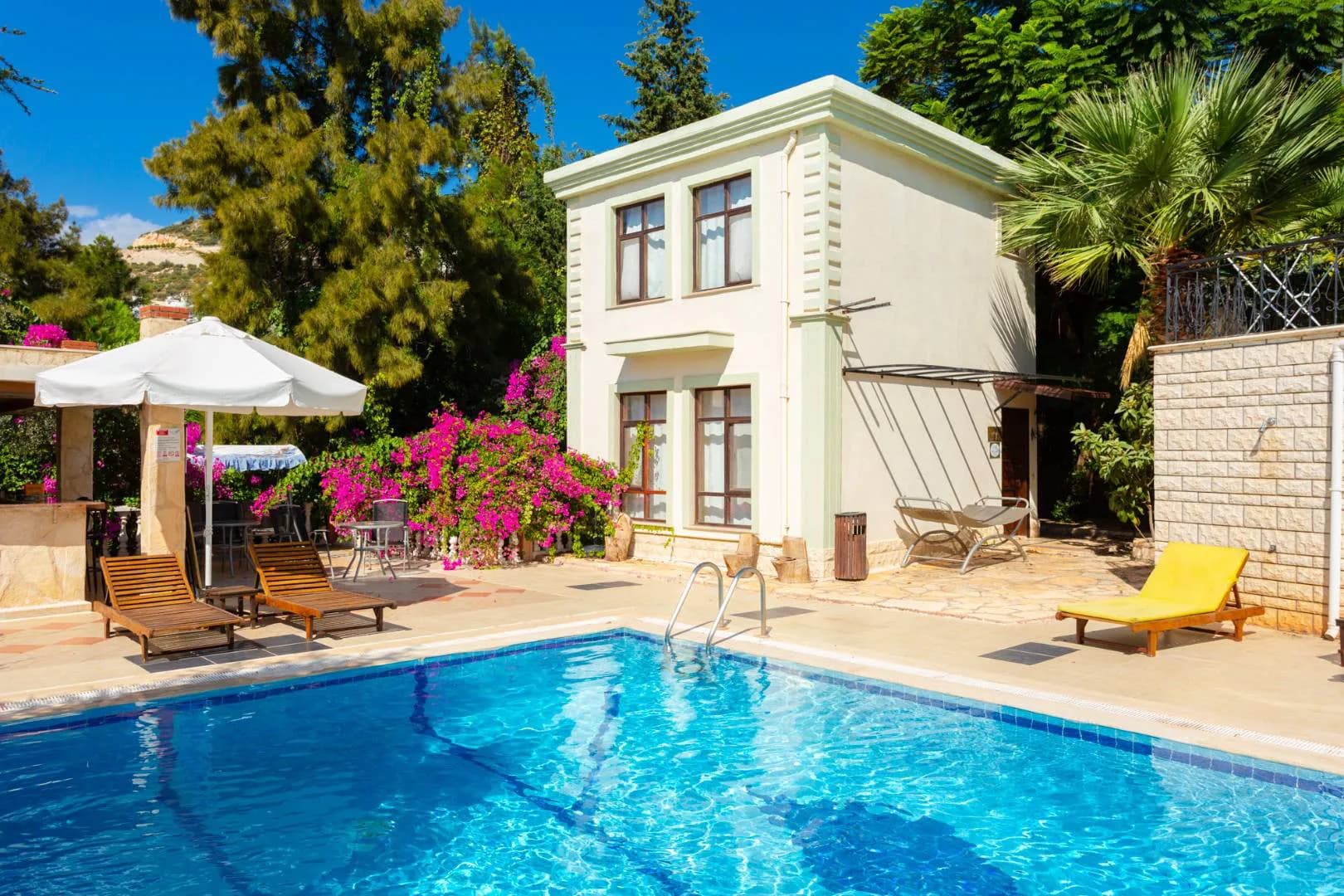 Kaş Kalkan'da Merkezi Konumda, Ortak Havuzlu, Modern Villa görsel 1