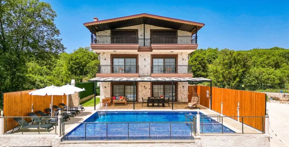 Kaş Pınarbaşı'nda Sakin Konumda, Özel Havuzlu, Modern Villa görsel 1
