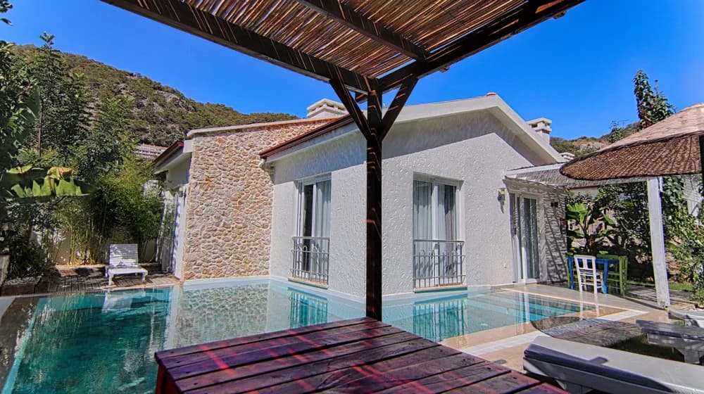 Fethiye Ölüdeniz'de Elverişli Konumda, Özel Havuzlu, Kiralık Villa görsel 2