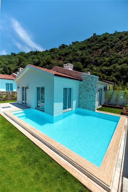 Fethiye Ölüdeniz'de Bahçe İçerisinde, Özel Havuzlu, Müstakil Villa görsel 2