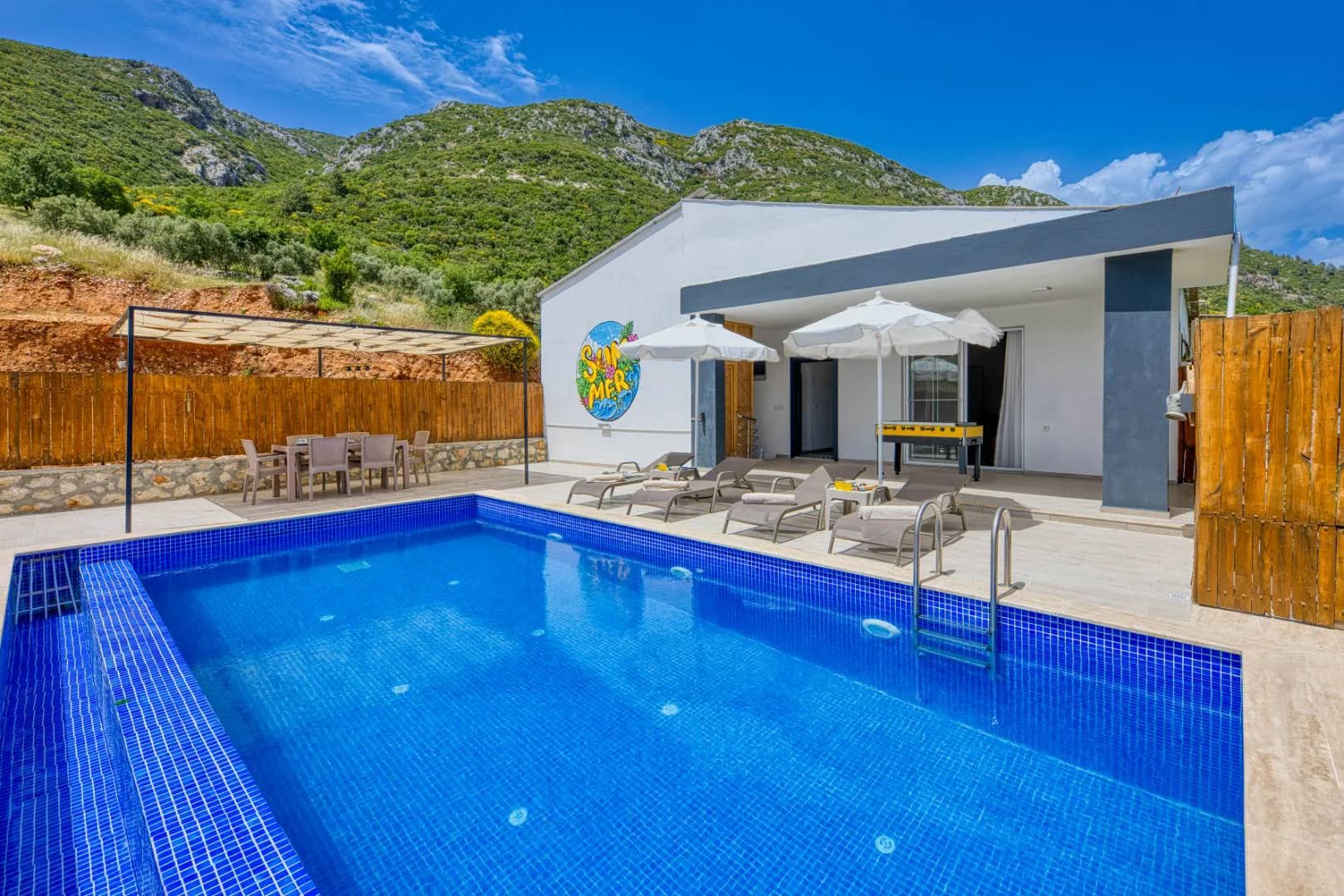 Kaş Hacıoğlan'da Sessiz Konumda, Özel Havuzlu, 2+1 Villa görsel 1