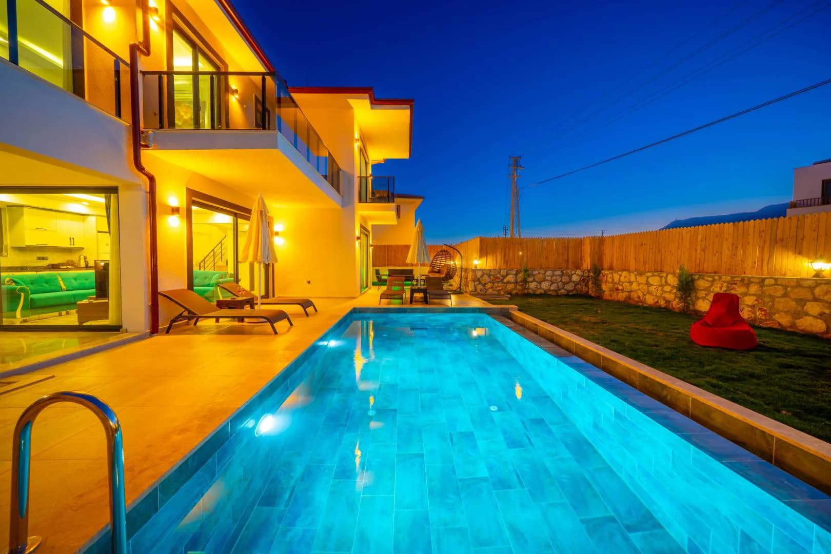 Kaş Andifli'de Elverişli Konumda, Özel Havuzlu, Kiralık Villa görsel 3