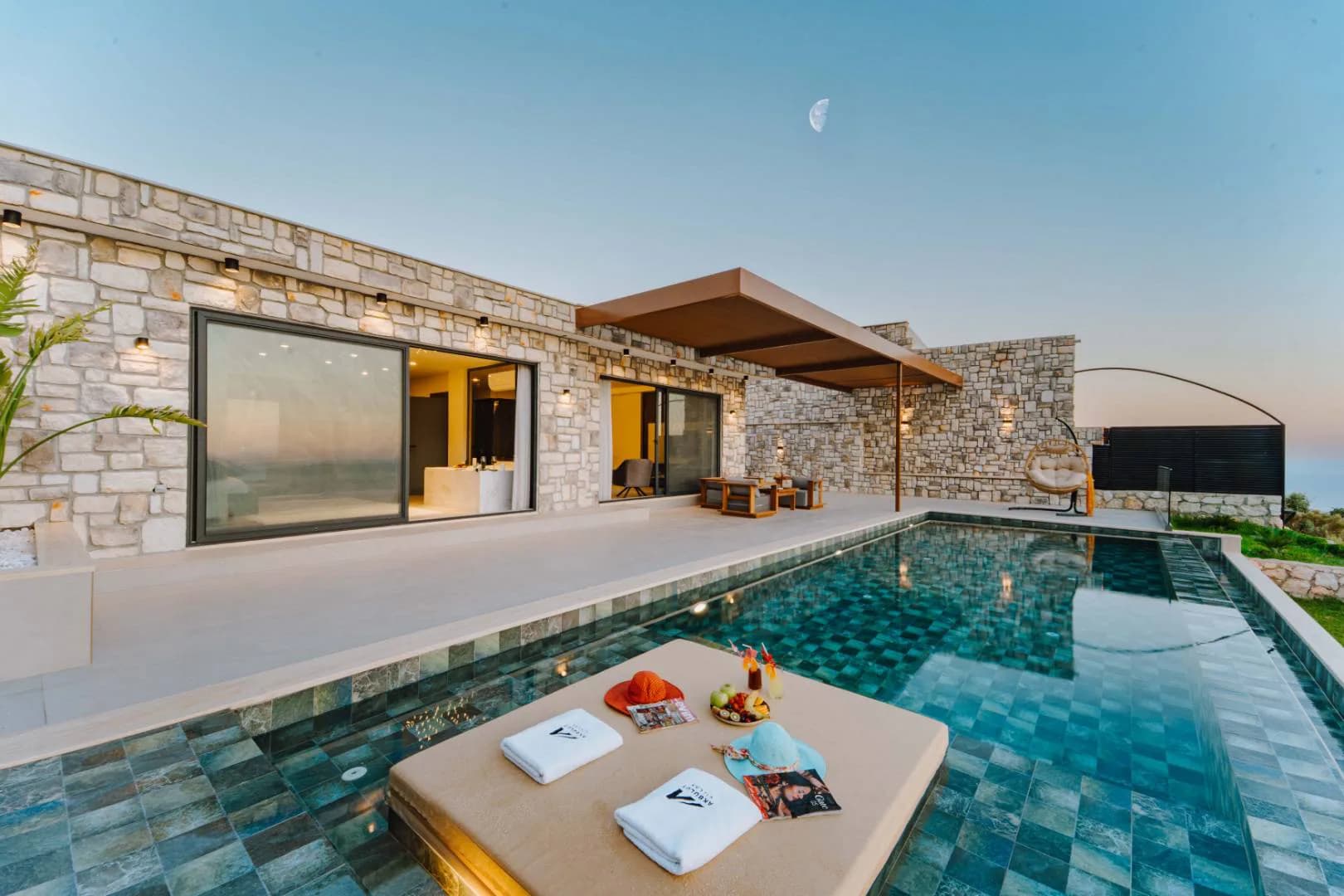 Kaş'ta Deniz Ve Doğa Manzaralı, Sonsuzluk Havuzlu, Lüks Villa görsel 1