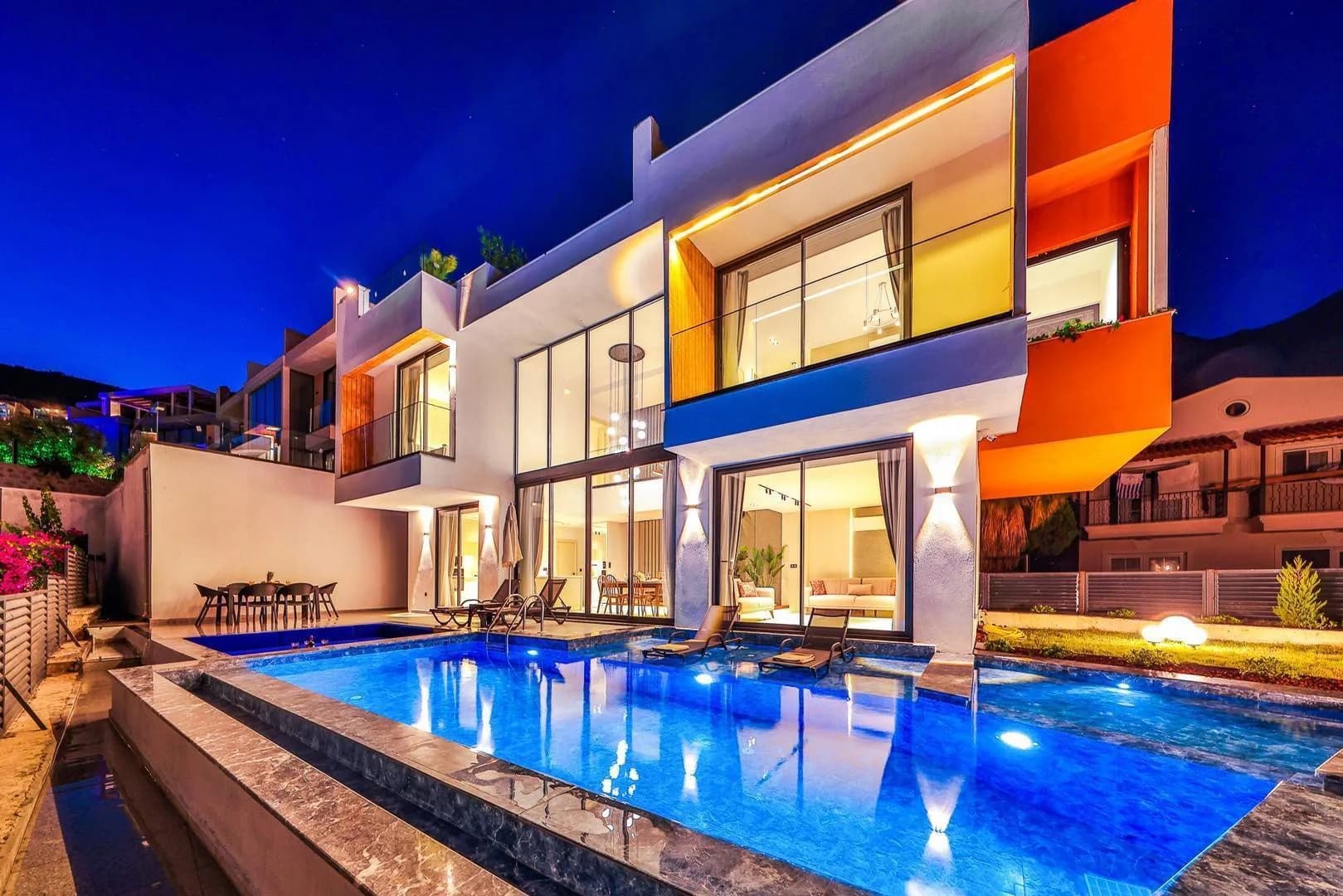 Kaş Kalkan'da Çekirdek Ailelere Uygun, Özel Havuzlu, Lüks Villa görsel 1