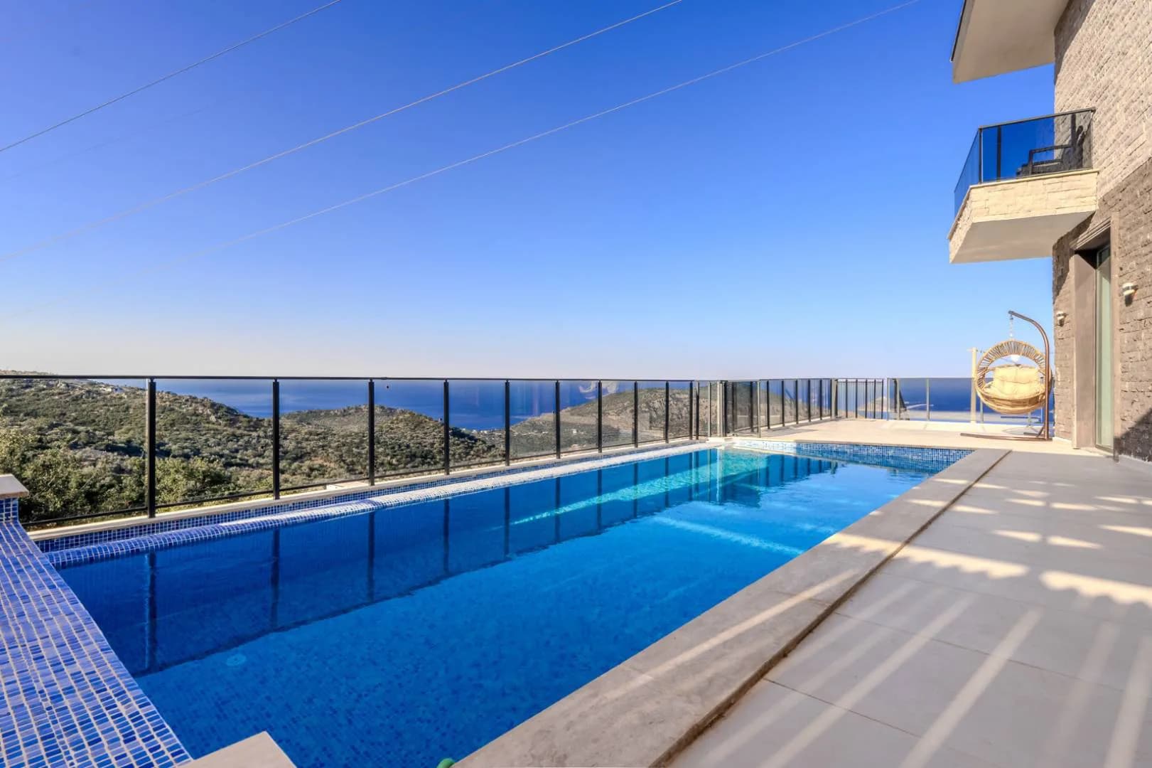 Kaş Bezirgan'da Göz Alıcı Deniz Manzaralı, Özel Havuzlu, Lüks Villa görsel 3