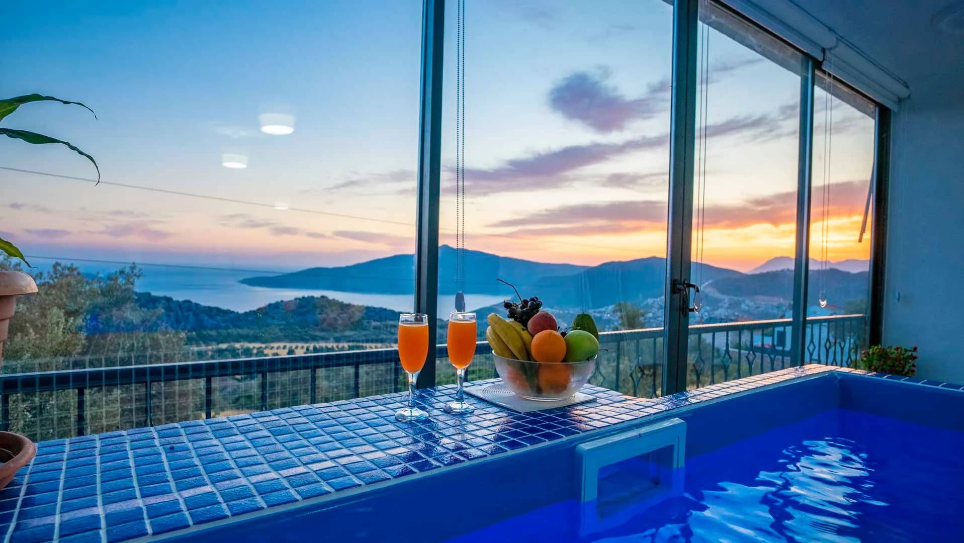 Kaş Bezirgan'da Deniz Manzaralı, Serinleme Havuzlu, Balayı Suiti görsel 2