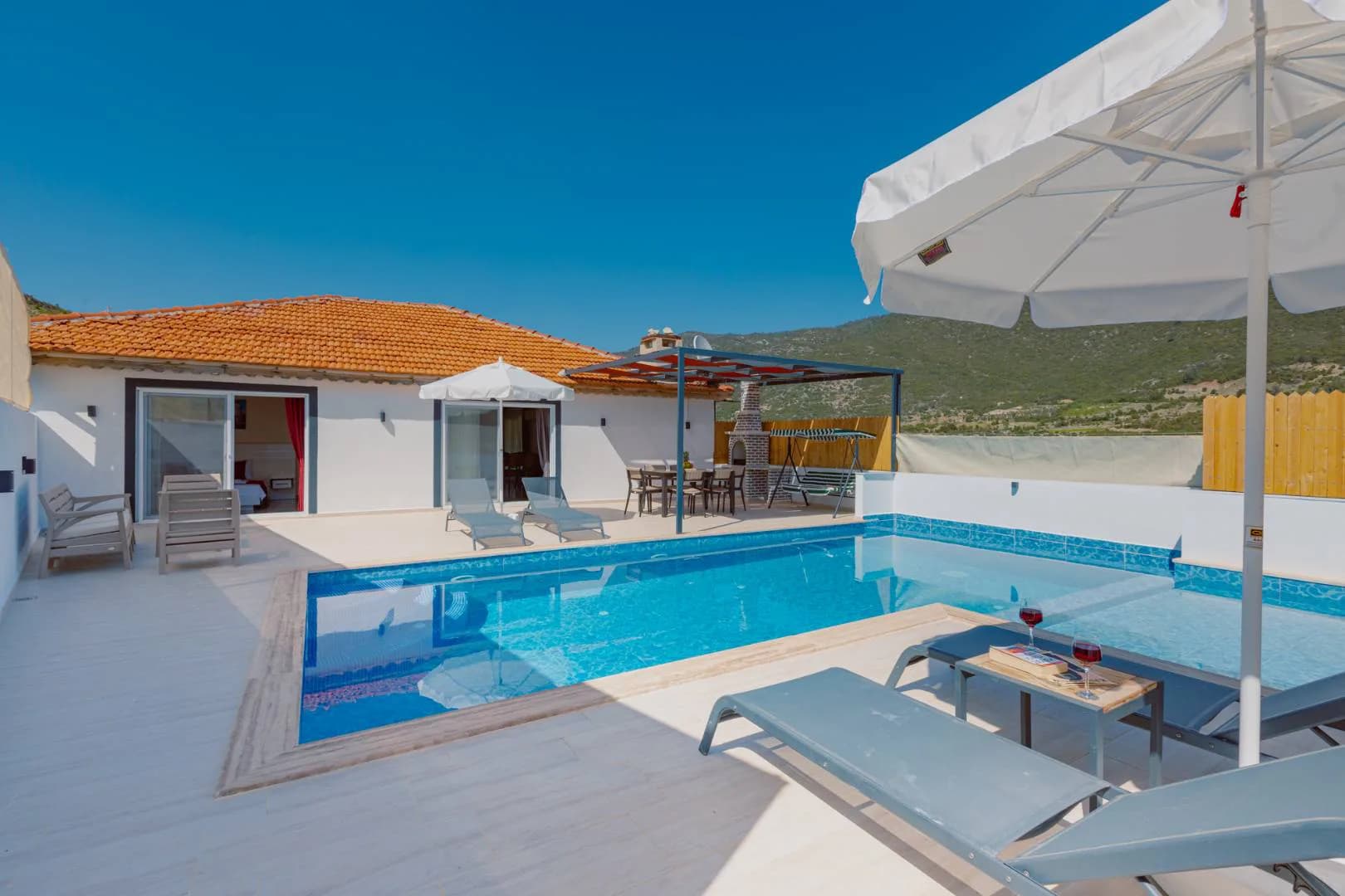 Kaş İkizce'de Sakin Konumda, Özel Havuzlu, 2+1 Villa görsel 1