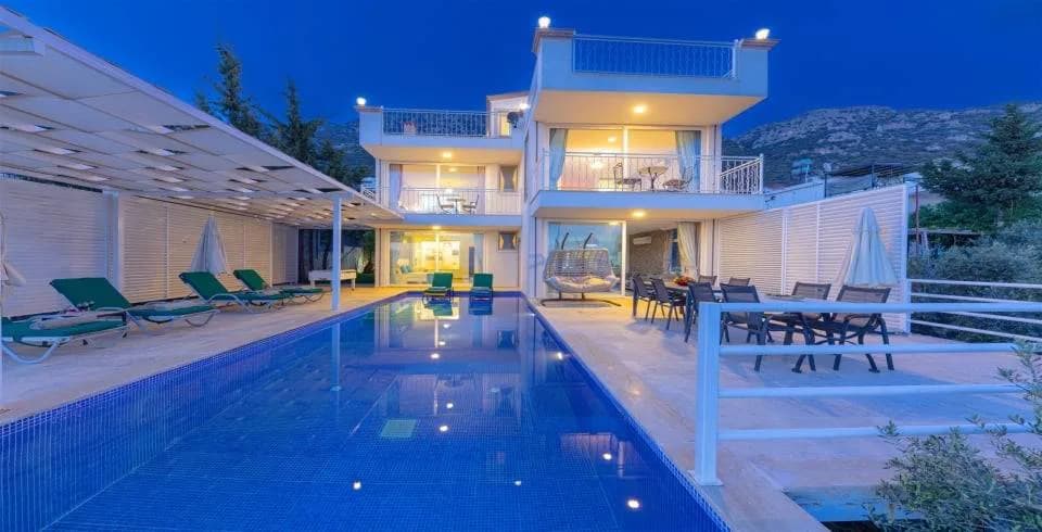 Kalkan Kördere'de Doğa ve Deniz Manzaralı, Özel Havuzlu, Kiralık Villa görsel 1