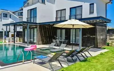 Muğla Fethiye'de Modern Tasarıma Sahip, Özel Havuzlu, Saunalı Villa görsel 1