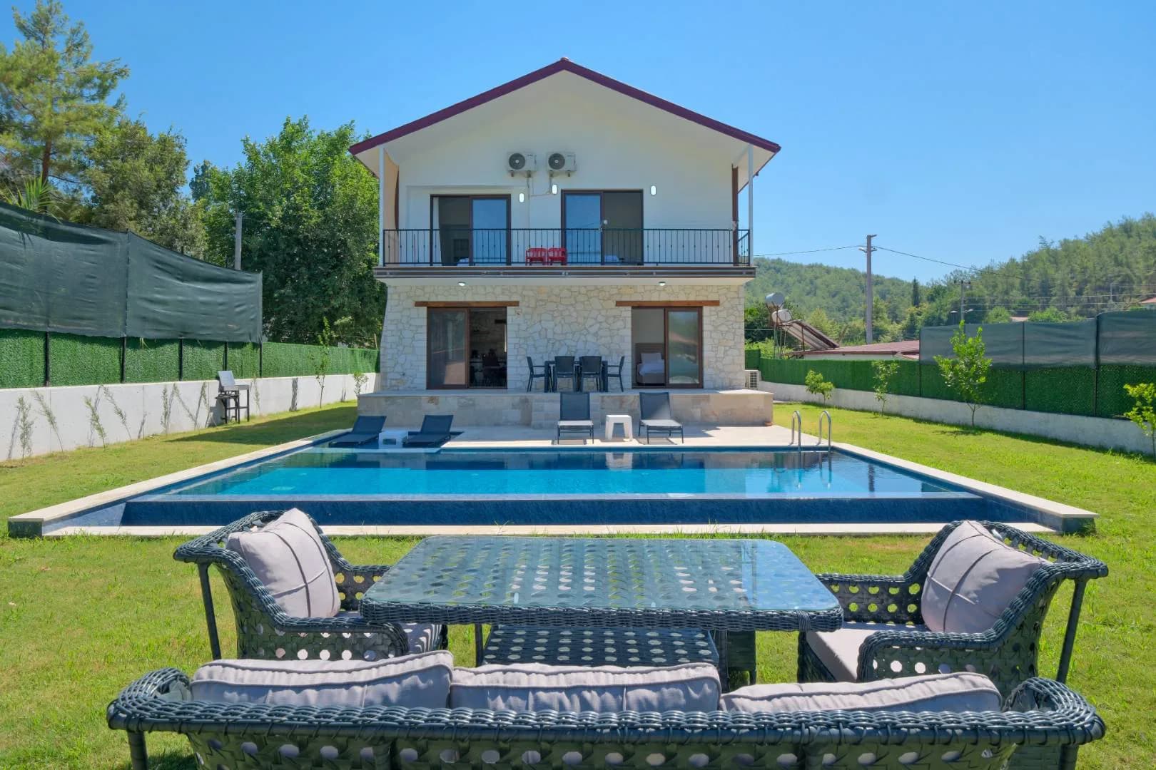 Göcek İnlice'de Geniş Bahçe İçerisinde, Özel Havuzlu, Lüks Villa görsel 2