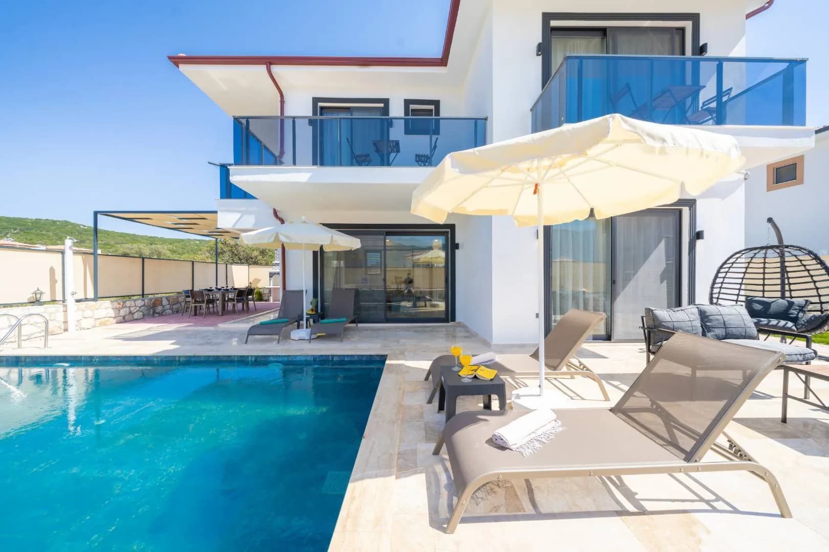 Kaş Andifli'de Yeşilliklerle Dolu Doğada, Özel Havuzlu, Modern Villa görsel 2