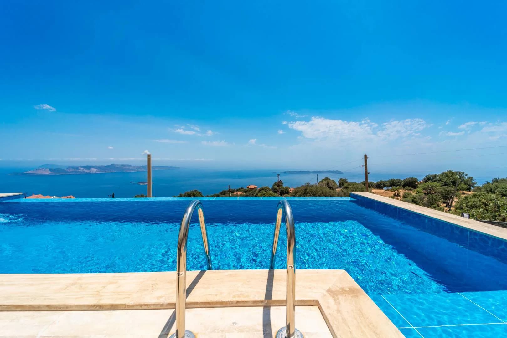 Kaş Gökçeören'de Göz Alıcı Deniz Manzaralı, Özel Havuzlu, Lüks Villa görsel 3
