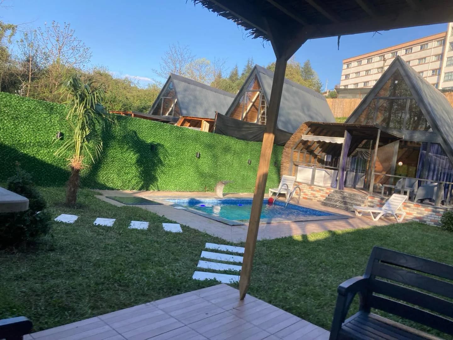 Sapanca'da Muhteşem Doğa İçerisinde, Isıtmalı Havuzlu, Lüks Bungalov görsel 1