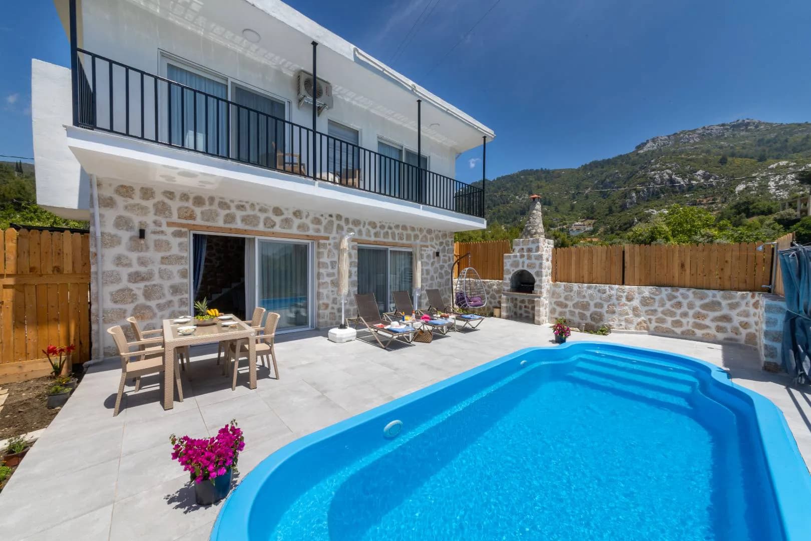 Kaş İslamlar'da Nezih Konumda, Özel Havuzlu, Kiralık Villa görsel 3