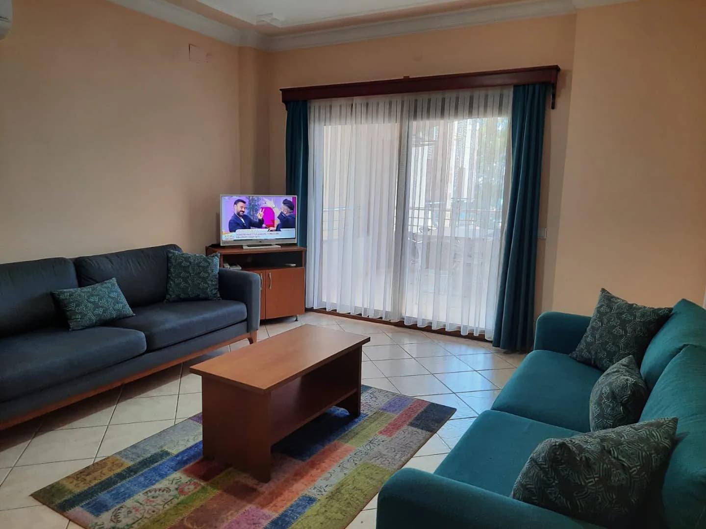Muğla Bodrum'da Çekirdek Ailelere Uygun, Ortak Havuzlu, 1+1 Suit görsel 1