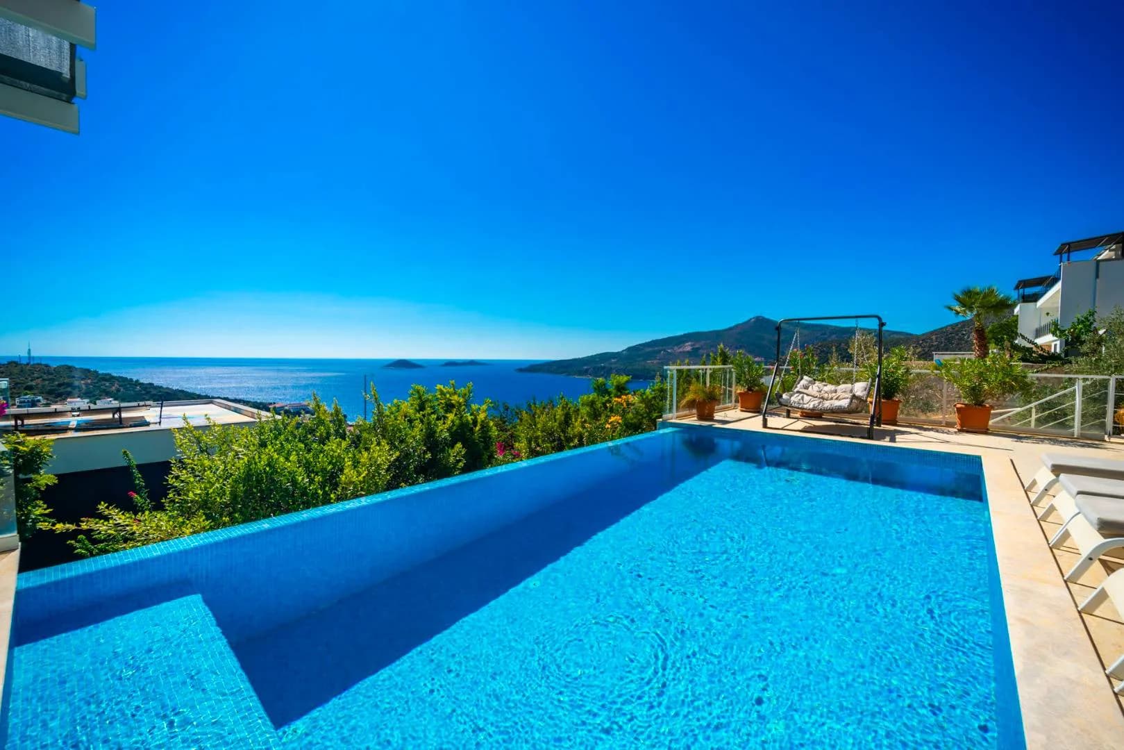Kaş Kalkan'da Muhteşem Deniz Manzaralı, Özel Havuzlu, Ferah Villa görsel 3
