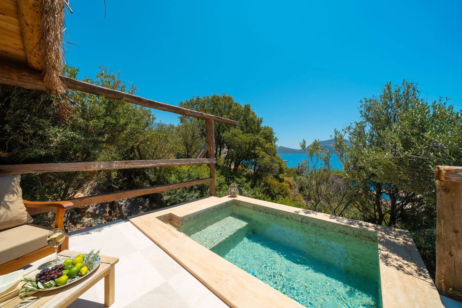 Kaş Kalkan'da Göz Alıcı Manzaralı, Özel Havuzlu ve Plajlı, Lüks Villa görsel 3