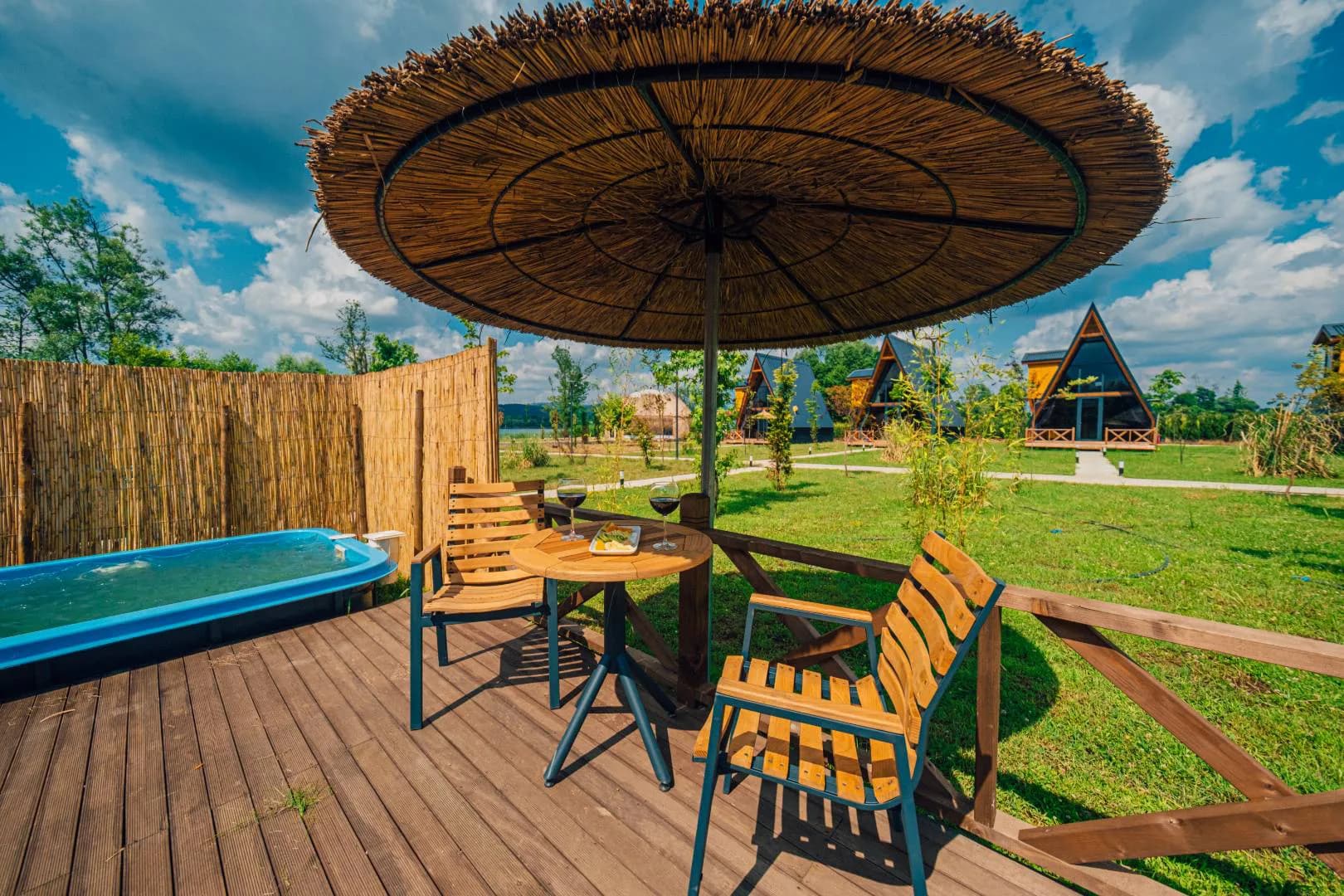 Sapanca Yanık'ta Tesis İçerisinde, Serinleme Havuzlu, Kiralık Glamping görsel 3