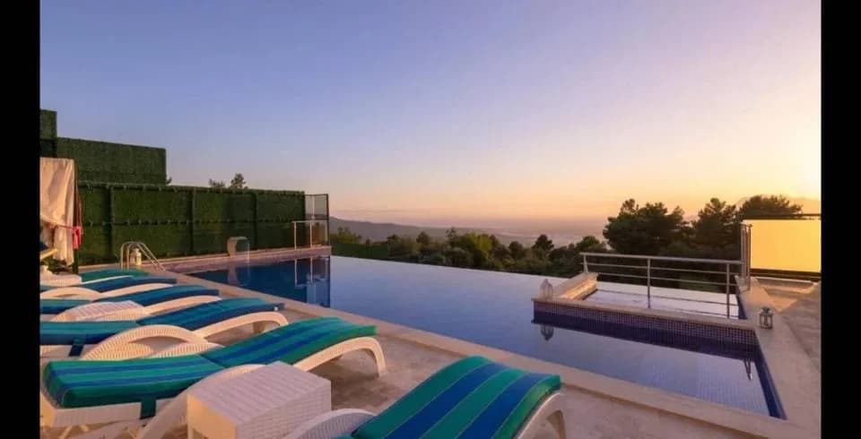 Kaş İslamlar'da Gözlerden Uzak Konumda, Özel Havuzlu, Kiralık Villa görsel 3