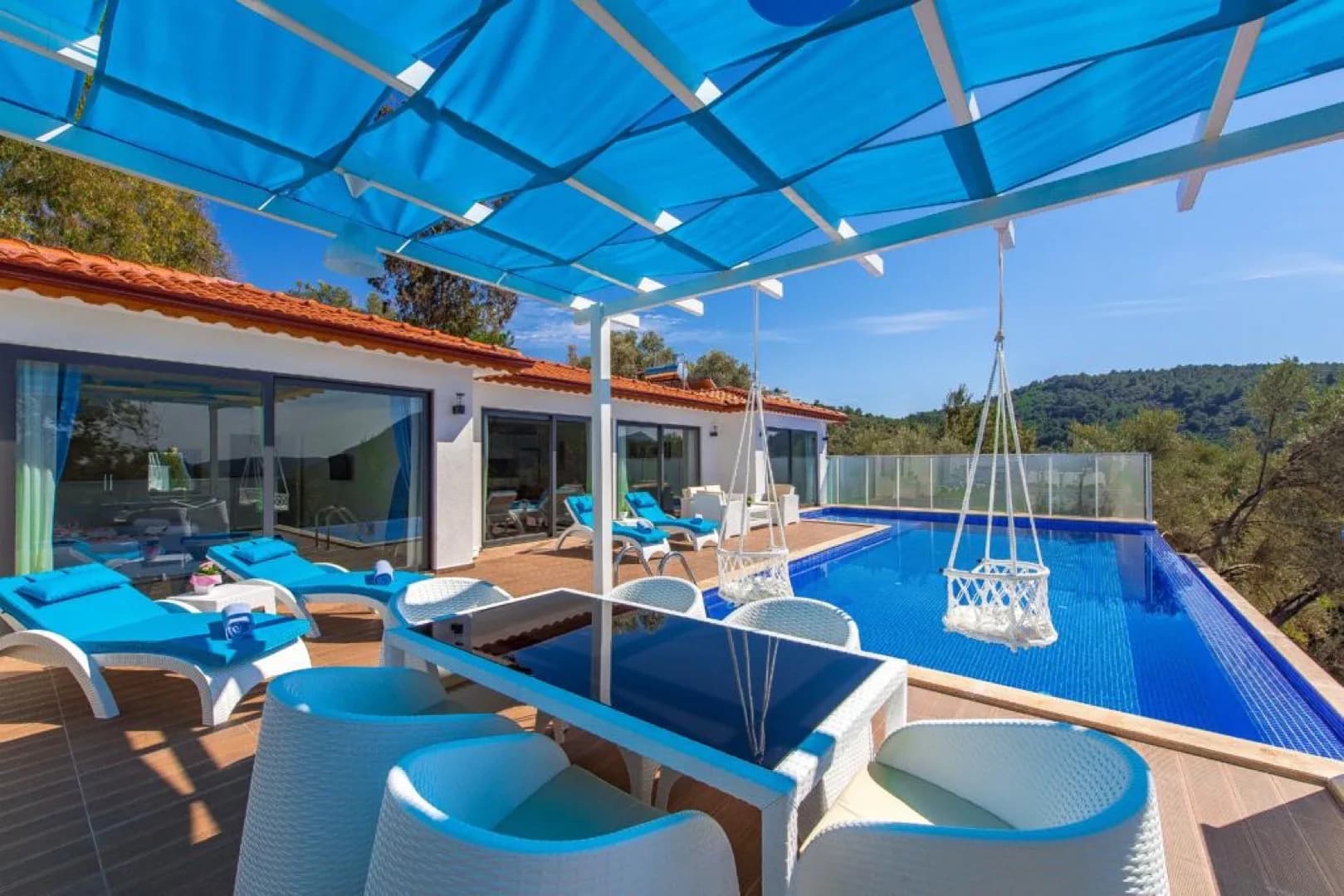 Kaş Üzümlü'de Doğa Manzaralı, Sonsuzluk Havuzlu, Lüks Villa görsel 2