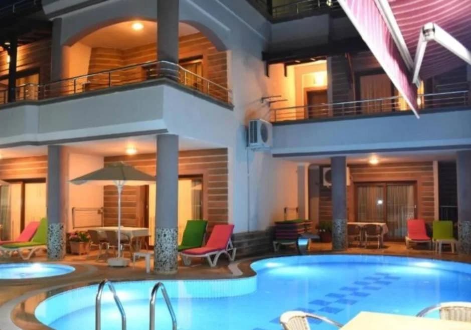Muğla Bodrum'da Denize Yakın Konumda, Ortak Havuzlu, 2+1 Suit görsel 1
