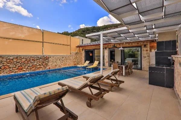 Kaş İslamlar'da Doğa ile İç İçe, Isıtmalı Özel Havuzlu, Kiralık Villa görsel 1