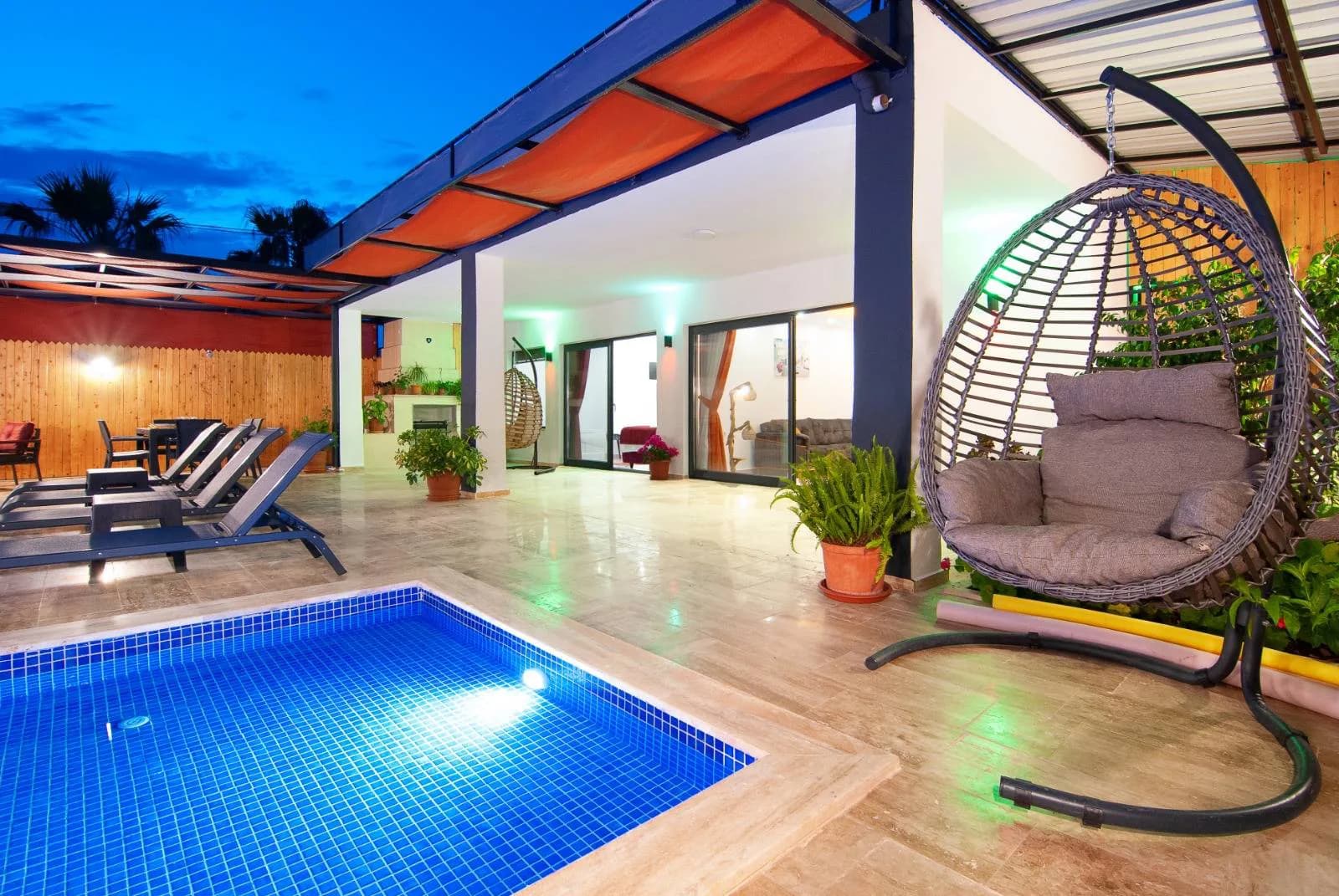Kaş Yeşilköy'de Enfes Doğada, Özel Havuzlu, Jakuzili, Kiralık Villa görsel 2
