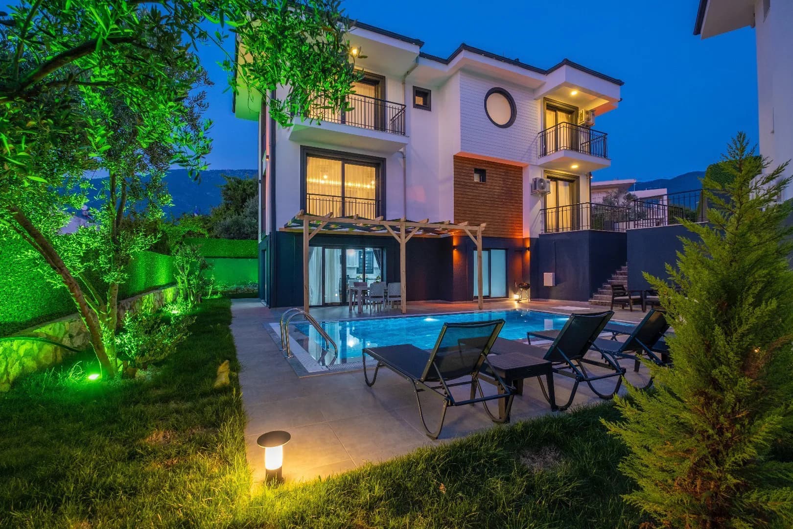 Fethiye Ölüdeniz'de Eşsiz Doğa Manzaralı, Özel Havuzlu, Lüks Villa görsel 1