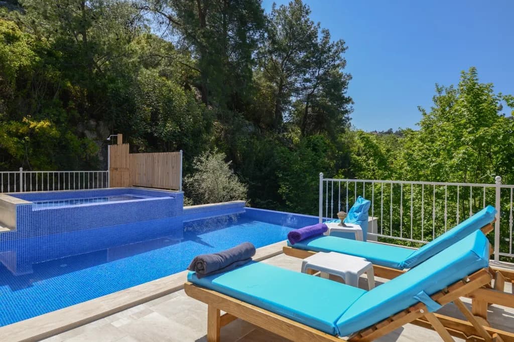 Kaş İslamlar'da Yemyeşil Doğada, Özel Havuzlu, Jakuzili Villa görsel 3