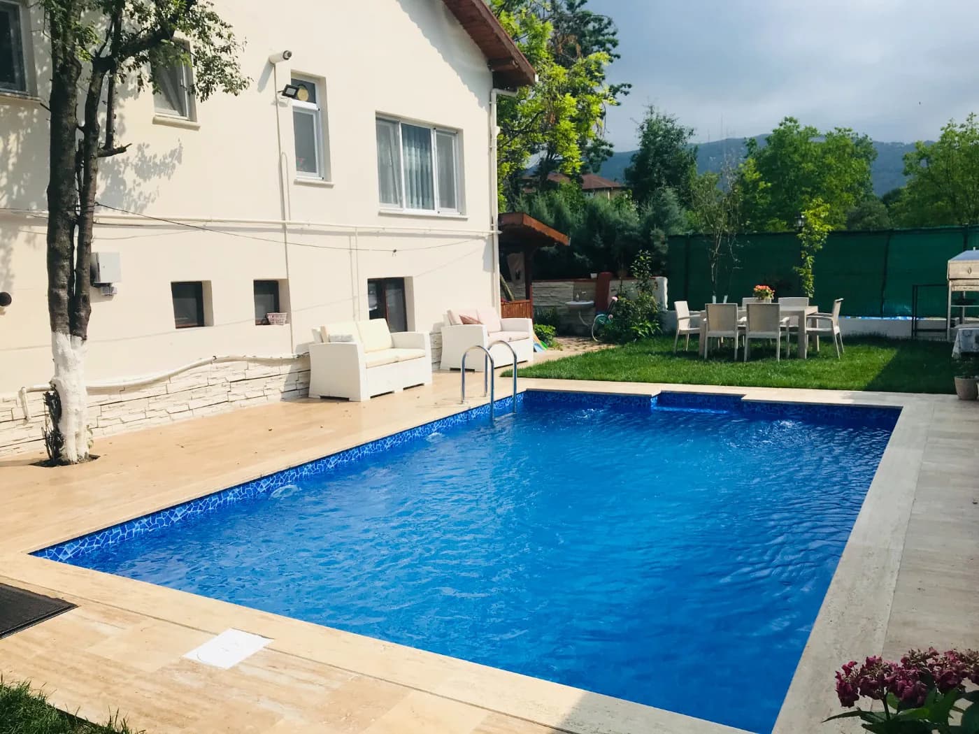 Sapanca Rüstempaşa'da Doğa Manzaralı, Özel Havuzlu, 4+1 Villa görsel 1
