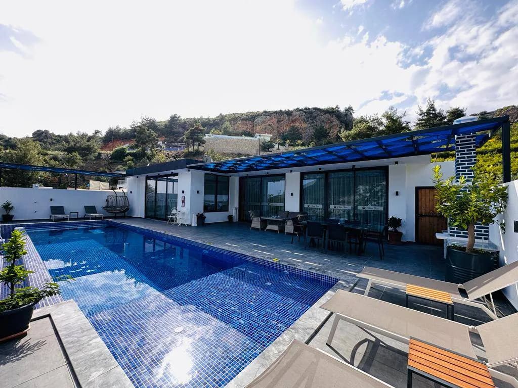Kaş İslamlar'da Doğa Manzaralı, Özel Havuzlu, Muhafazakar Villa görsel 1