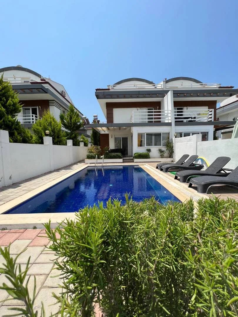 Fethiye Çiftlik'te Elverişli Konumda, Özel Havuzlu, 6 Kişilik Villa görsel 2
