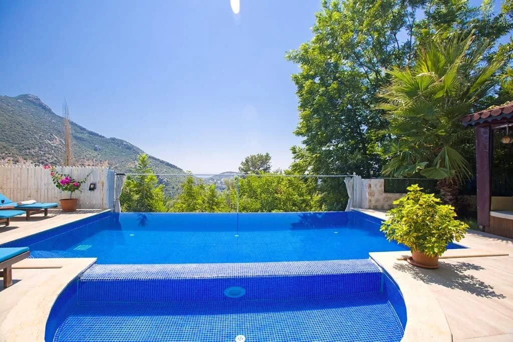 Kaş İslamlar'da Muhafazakar, Özel Havuzlu, Jakuzili, Modern Villa görsel 3