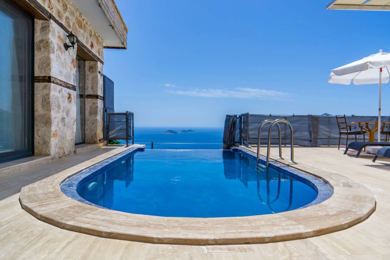 Kalkan Kördere'de Eşsiz Deniz Manzaralı, Özel Havuzlu, Balayı Villası görsel 1