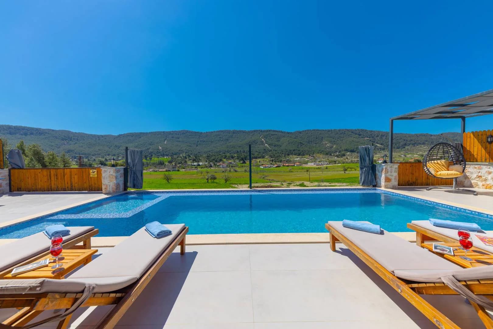 Kaş Sarıbelen'de Doğa İle İç İçe, Özel Havuzlu, 4 Kişilik Villa görsel 3