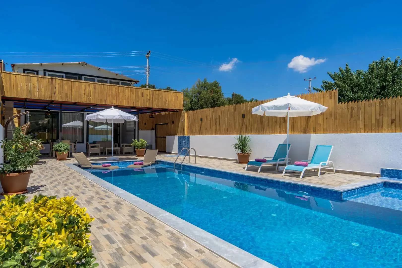 Kaş İkizce'de Sakin Konumda, Özel Havuzlu ve Jakuzili, Kiralık Villa görsel 3