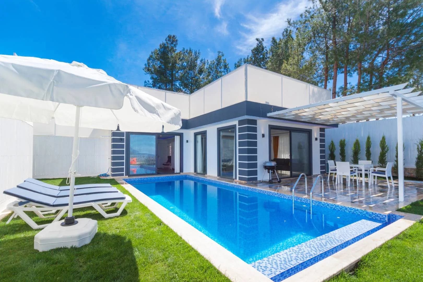 Kaş Üzümlü'de Çekirdek Ailelere Uygun, Özel Havuzlu, Lüks Villa görsel 1