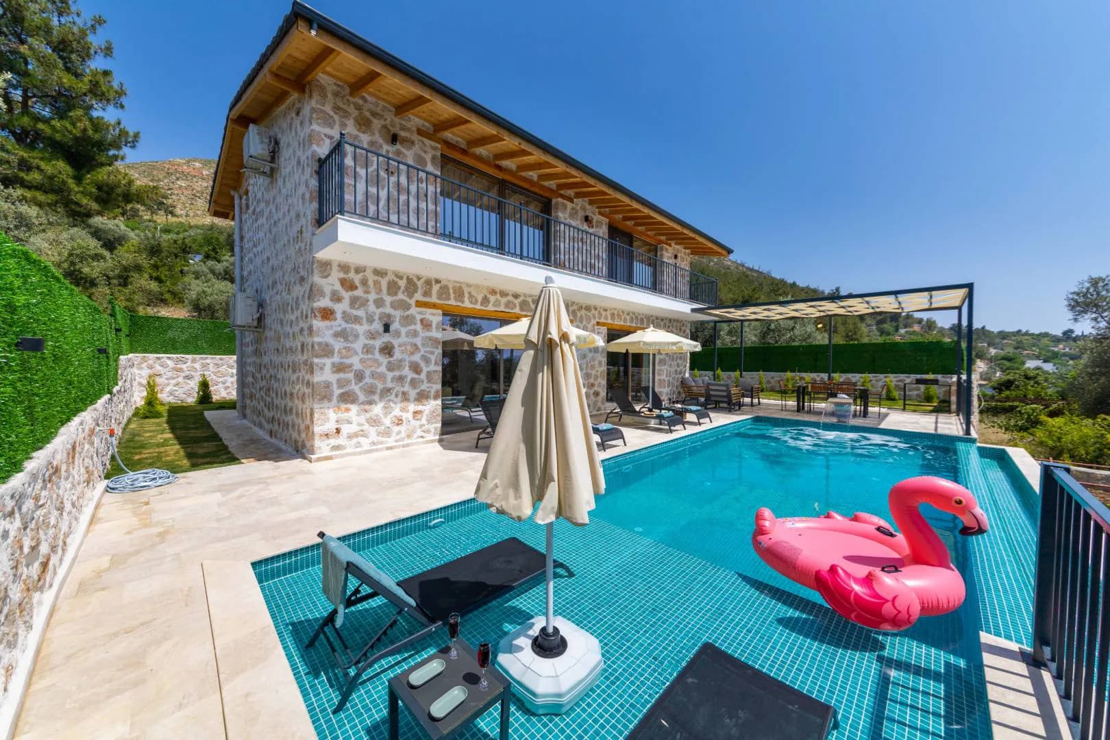 Kaş Üzümlü'de Doğa İle İç İçe, Özel Havuzlu, Kiralık Villa görsel 1