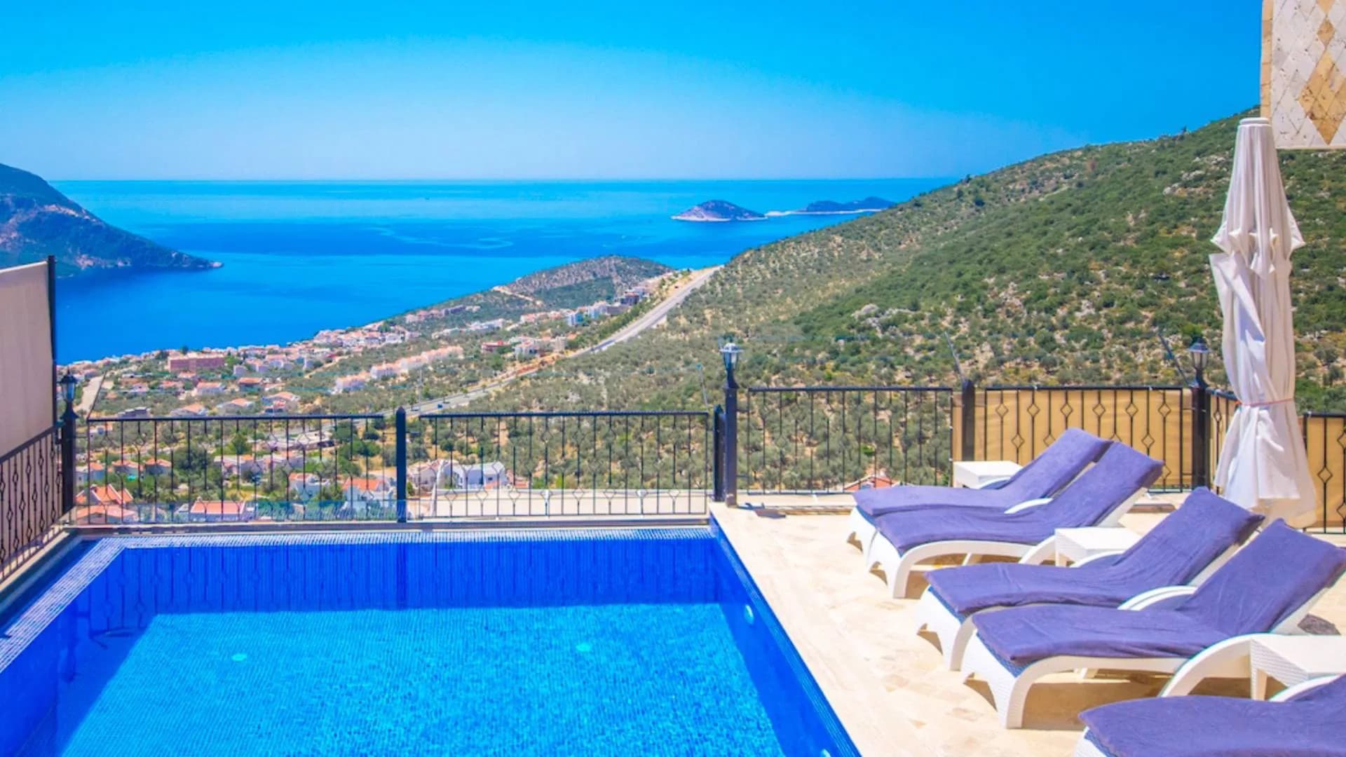 Kalkan Akbel'de Deniz Manzaralı, Özel Havuzlu, Korunaklı Villa görsel 1