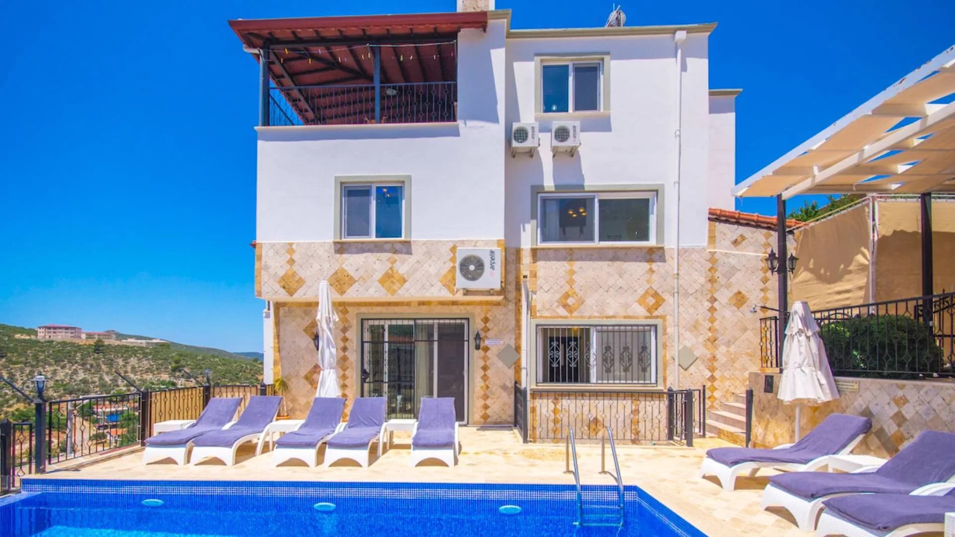Kalkan Akbel'de Deniz Manzaralı, Özel Havuzlu, Korunaklı Villa görsel 3