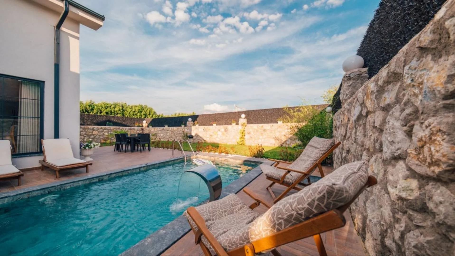 Sapanca Yanık'ta Doğanın Kalbinde, Isıtmalı Özel Havuzlu, Kiralık Bungalov görsel 3