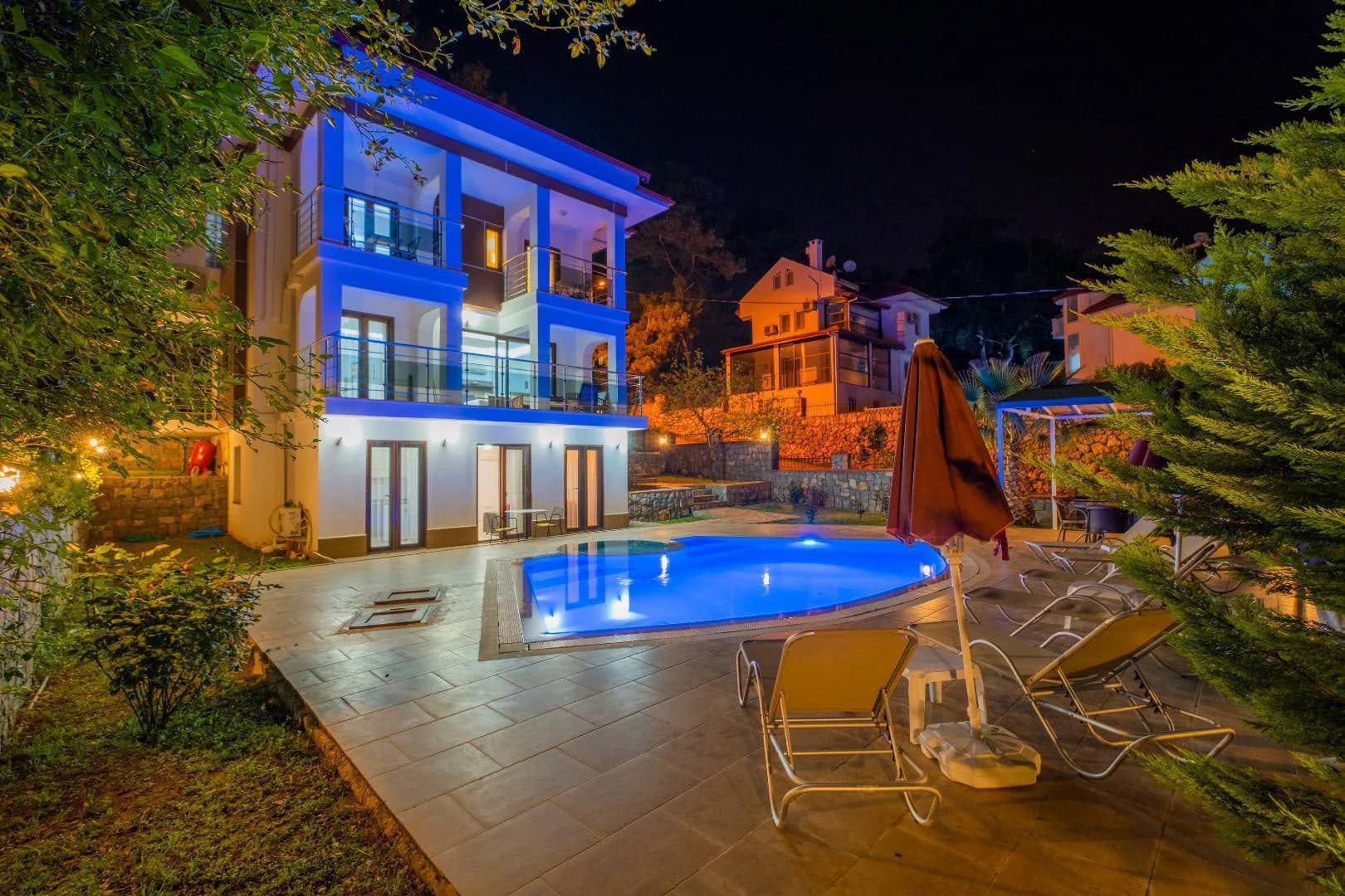 Fethiye'de Kalabalık Ailelere Uygun, Özel Havuzlu, Şömineli Villa görsel 1